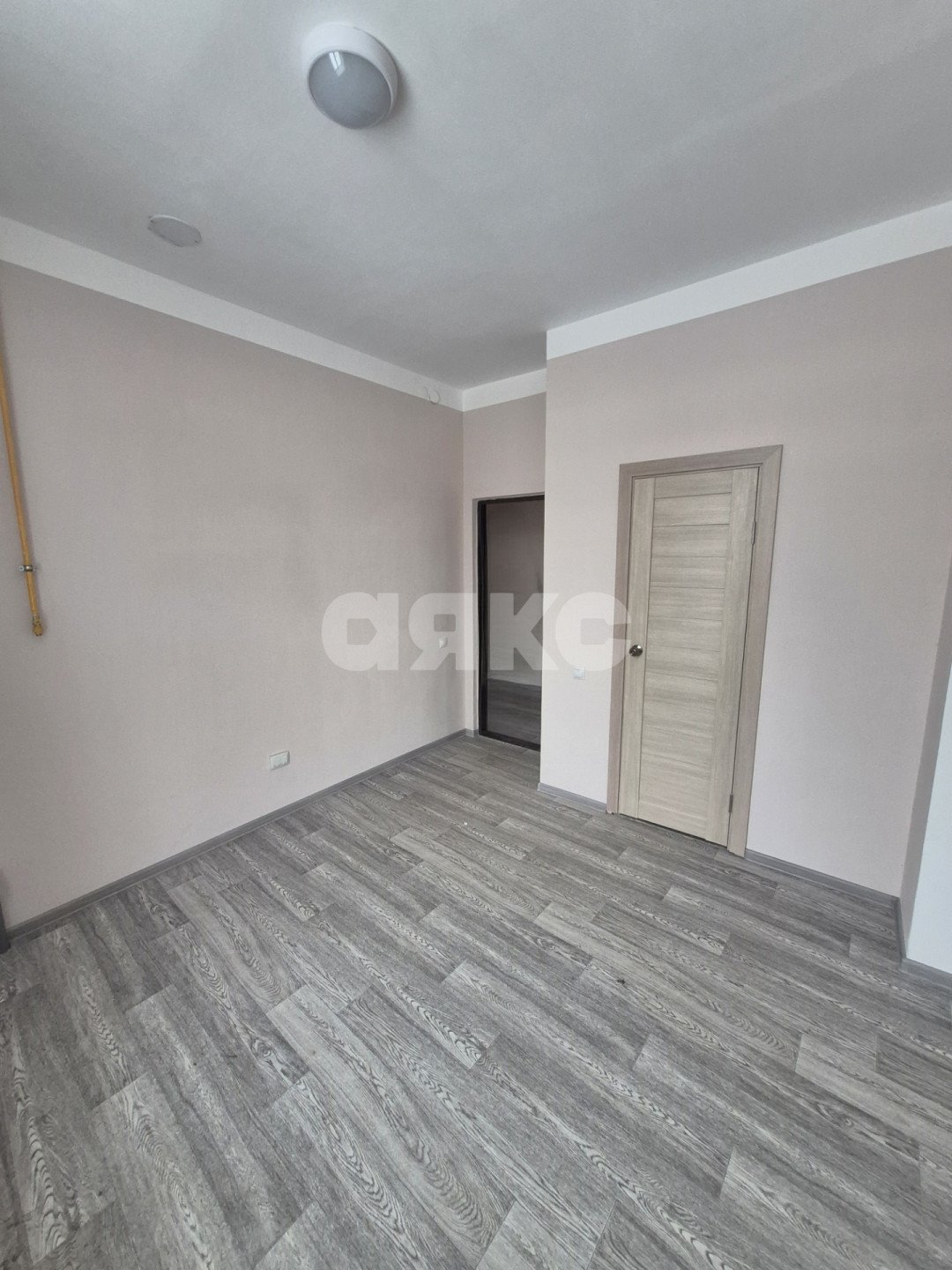 Фото №2: 1-комнатная квартира 36 м², 1/1 эт. - Мариуполь, р. Жовтневый, ул. Митрополитская, 38