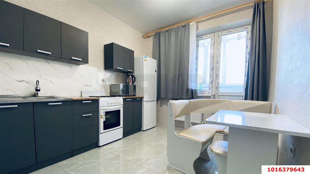 Фото №2: 1-комнатная квартира 37 м² - Краснодар, Прикубанский внутригородской округ, ЖК Славянка, мкр. Славянский, ул. Заполярная, 39к5