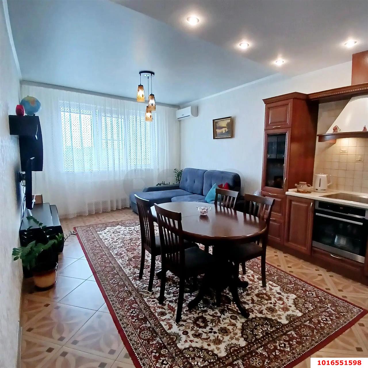 Фото №1: 1-комнатная квартира 54 м² - Краснодар, Прикубанский внутригородской округ, мкр. 40 лет Победы, ул. Российская, 72/1к2