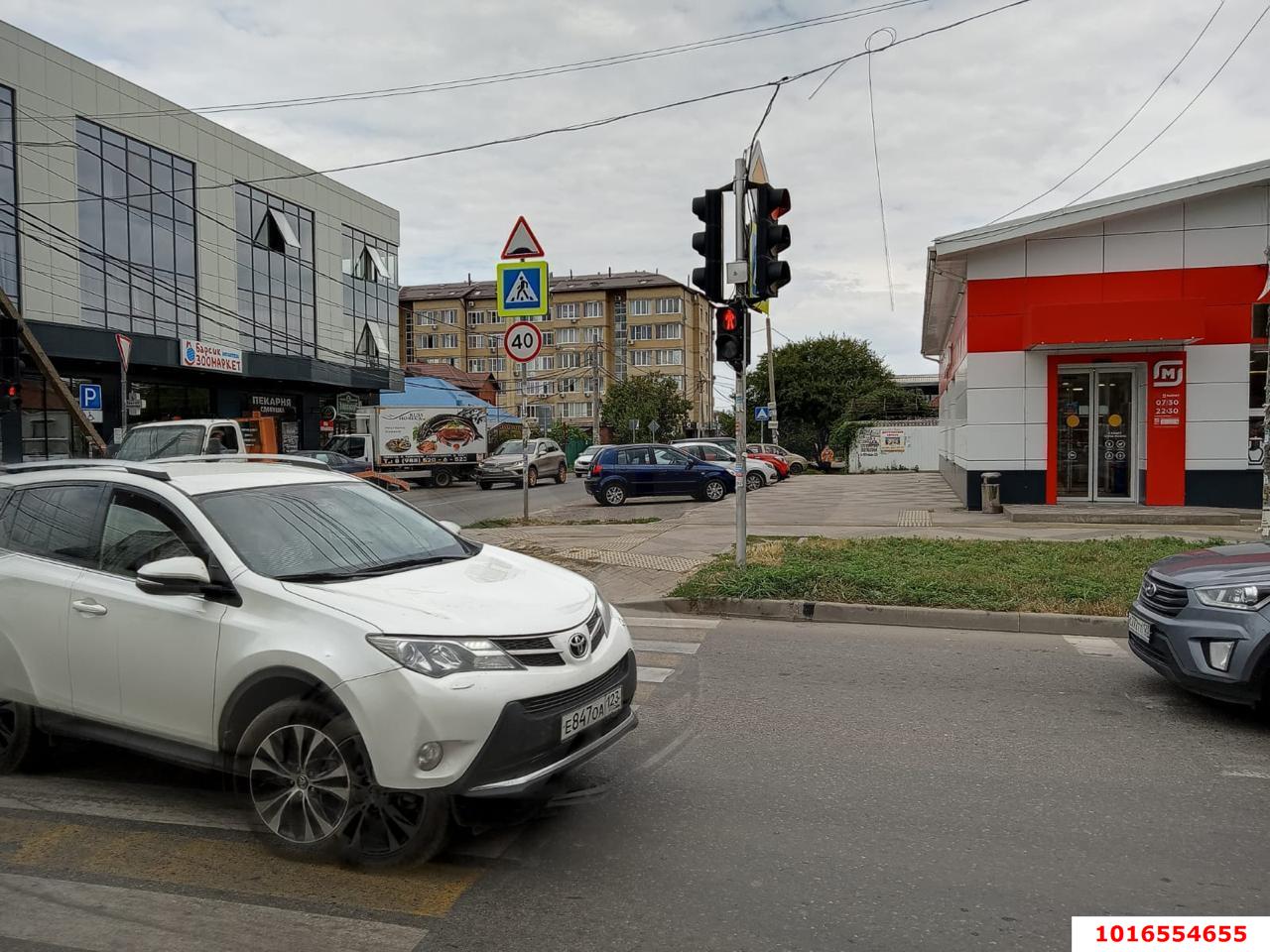 Фото №2: 1-комнатная квартира 39 м² - Краснодар, Прикубанский внутригородской округ, Калинино, мкр. Завод Радиоизмерительных Приборов, ул. 1 Мая, 299