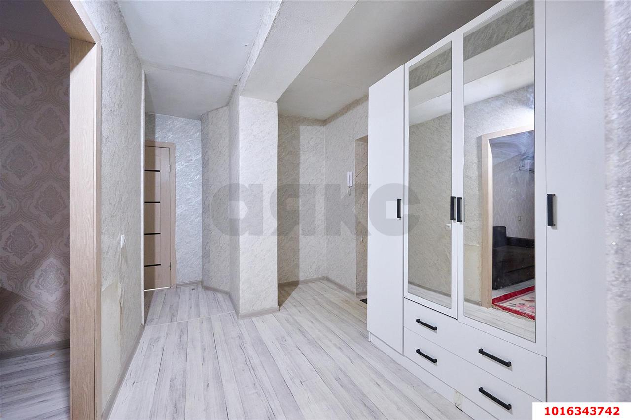 Фото №10: 2-комнатная квартира 54 м² - Краснодар, Центральный внутригородской округ, мкр. Центральный, ул. Железнодорожная, 12А