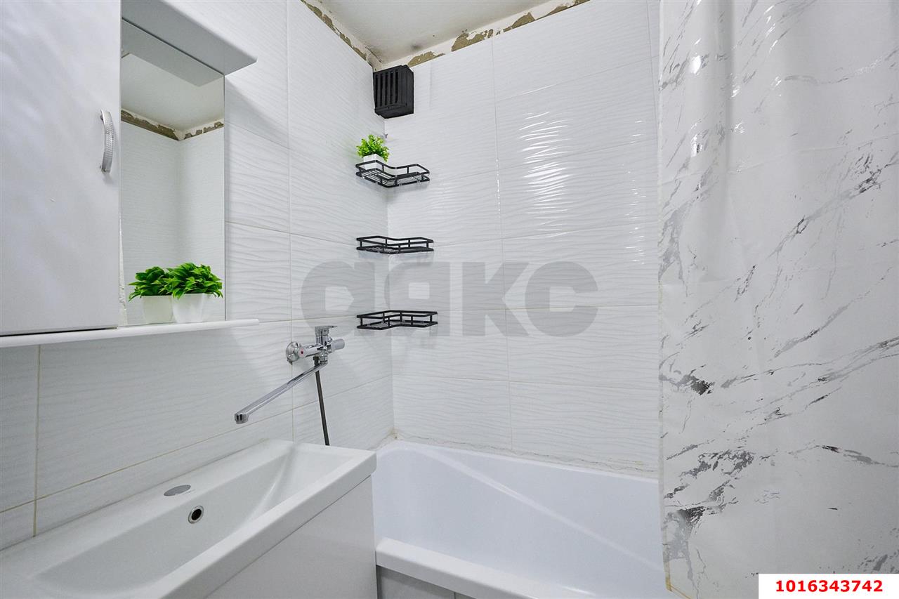 Фото №7: 2-комнатная квартира 54 м² - Краснодар, Центральный внутригородской округ, мкр. Центральный, ул. Железнодорожная, 12А