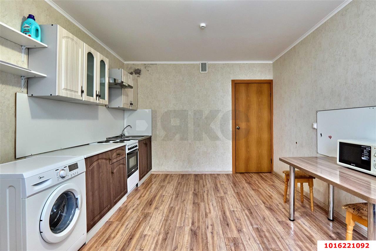 Фото №3: 2-комнатная квартира 73 м² - Краснодар, Прикубанский внутригородской округ, мкр. Восточно-Кругликовский, ул. Героя А.А. Аверкиева, 13