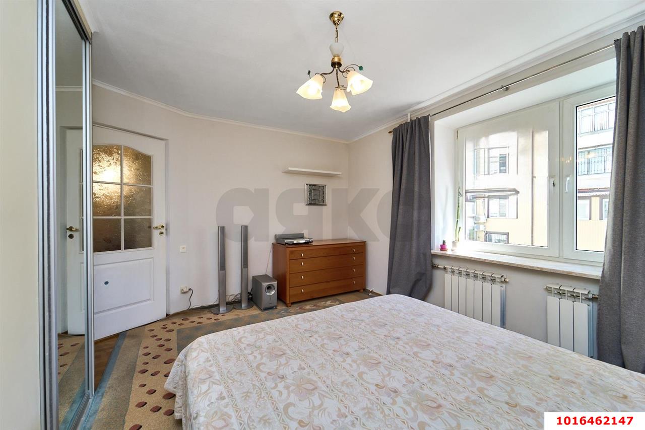 Фото №3: 2-комнатная квартира 49 м² - Краснодар, Центральный внутригородской округ, Западный внутригородской округ, мкр. Центральный, ул. Кубанская набережная, 52/1