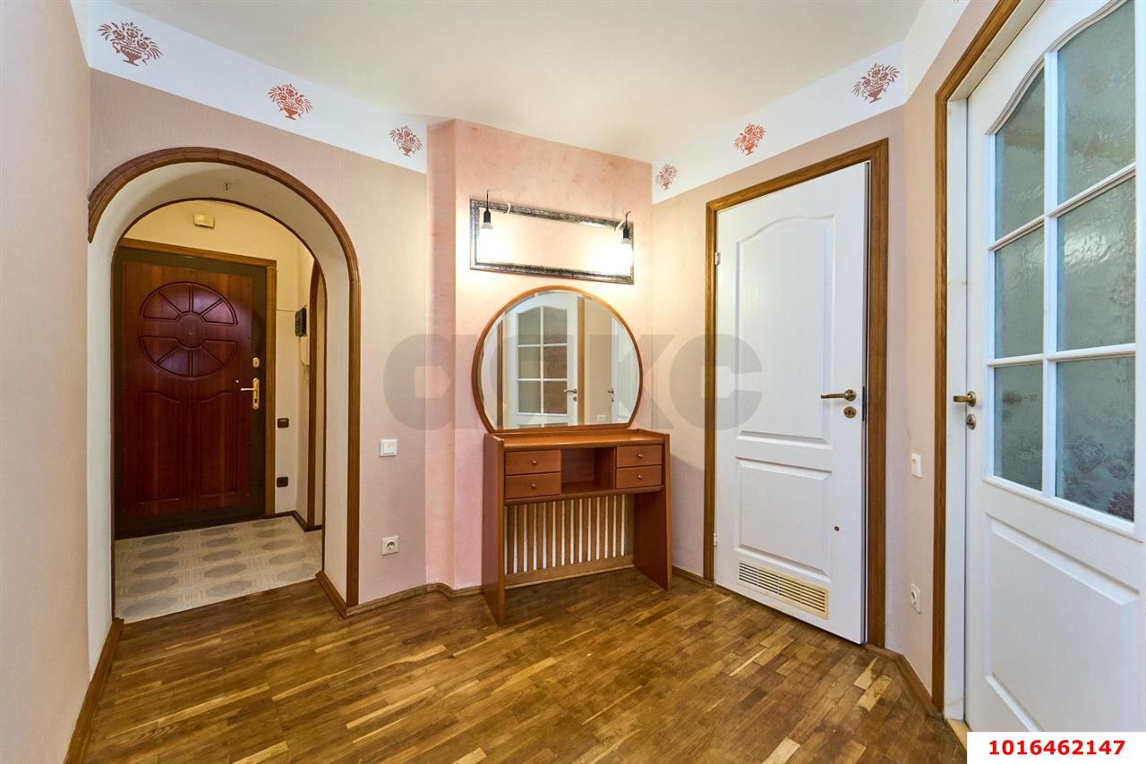 Фото №4: 2-комнатная квартира 49 м² - Краснодар, Центральный внутригородской округ, Западный внутригородской округ, мкр. Центральный, ул. Кубанская набережная, 52/1