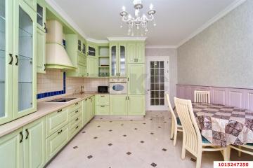 Фото №2: 2-комнатная квартира 95 м² - Краснодар, мкр. Центральный, ул. Красина, 9/1к2