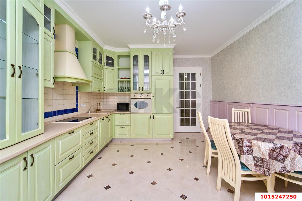 Фото №2: 2-комнатная квартира 95 м² - Краснодар, Западный внутригородской округ, Горгаз, мкр. Центральный, ул. Красина, 9/1к2