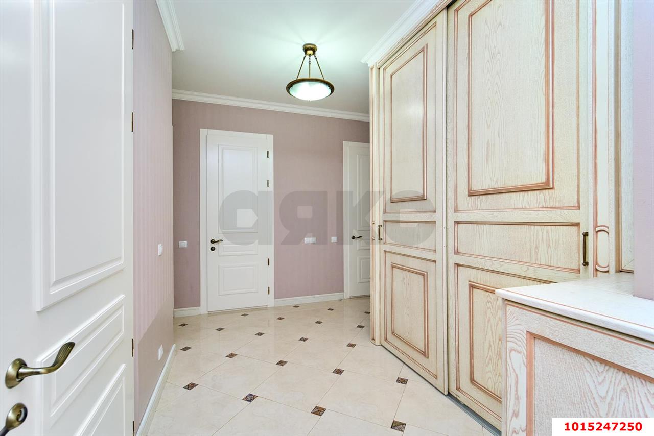 Фото №7: 2-комнатная квартира 95 м² - Краснодар, Западный внутригородской округ, Горгаз, мкр. Центральный, ул. Красина, 9/1к2