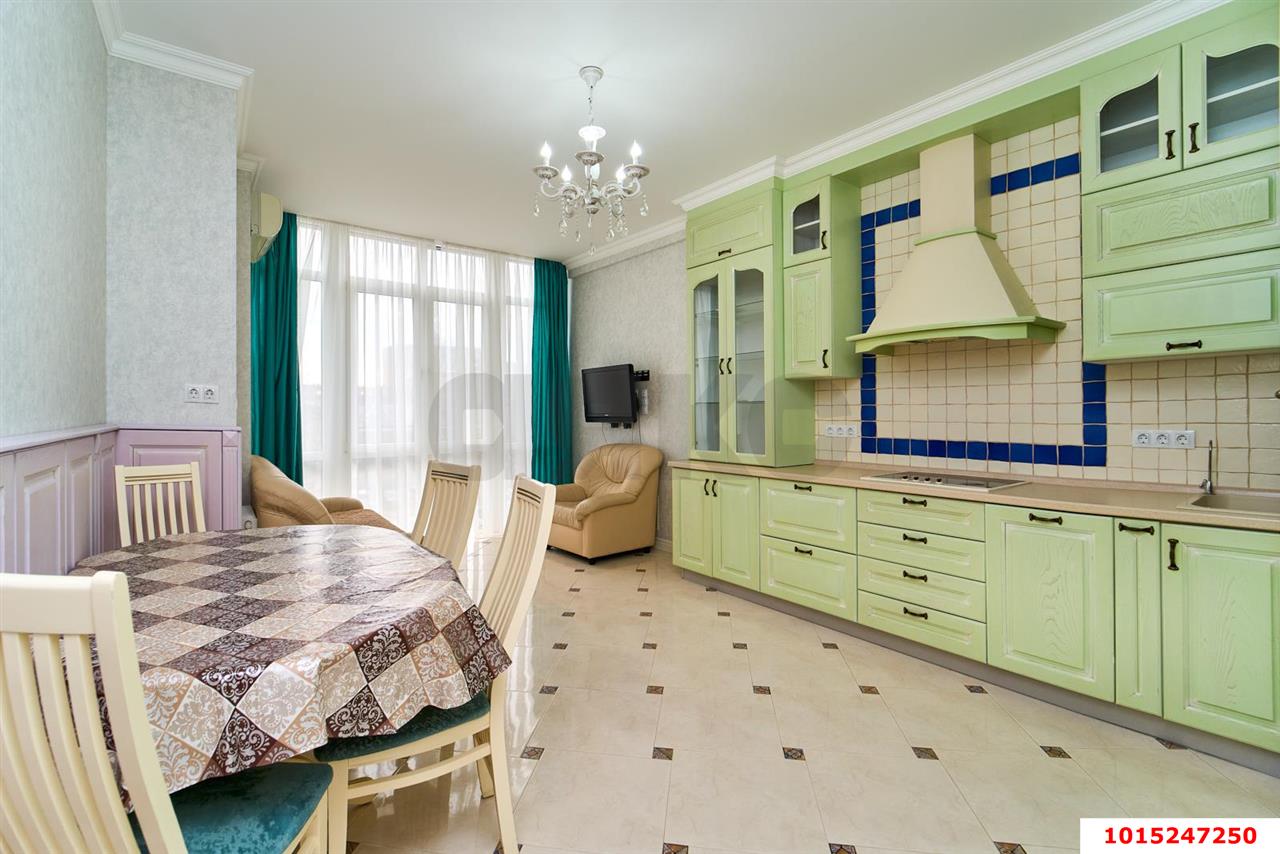 Фото №1: 2-комнатная квартира 95 м² - Краснодар, Западный внутригородской округ, Горгаз, мкр. Центральный, ул. Красина, 9/1к2