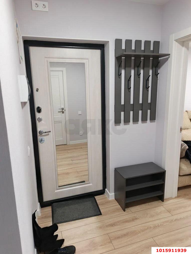 Фото №2: 2-комнатная квартира 60 м² - Краснодар, Прикубанский внутригородской округ, Микрохирургии глаза, мкр. жилой комплекс Сограт, ул. Красных Партизан, 4/15