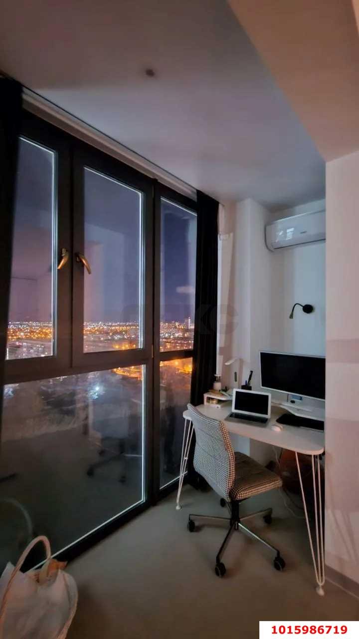 Фото №1: 2-комнатная квартира 84 м² - Краснодар, Карасунский внутригородской округ, Центральный внутригородской округ, мкр. Черёмушки, ул. Селезнёва, 88/1