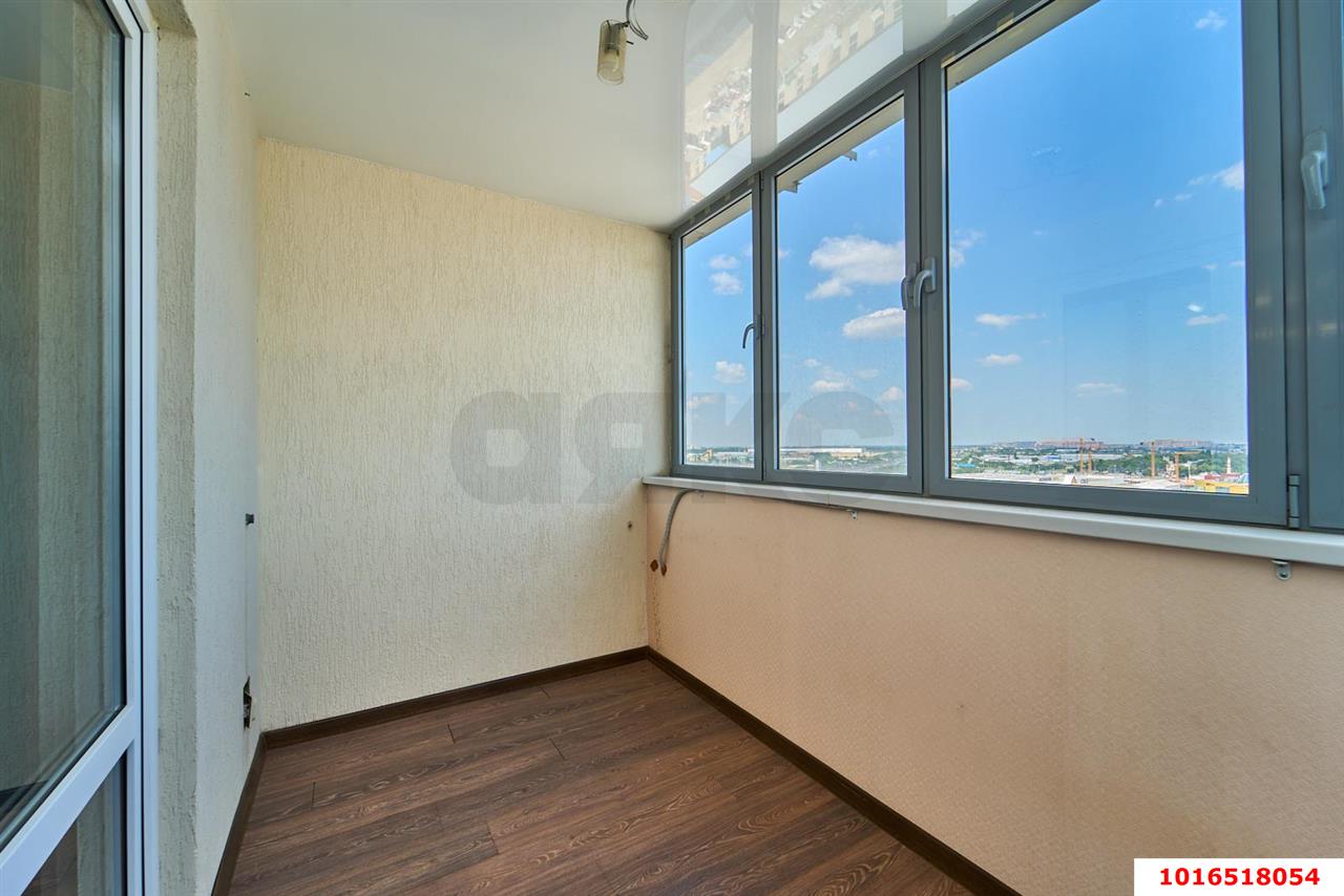 Фото №7: Студия <span class="whitespace-nowrap">32 м²</span>, <span class="whitespace-nowrap">16/22 эт.</span> - Краснодар, Карасунский внутригородской округ, Хлопчато-бумажный Комбинат, мкр. жилой комплекс Галактика, ул. Уральская, 71к2