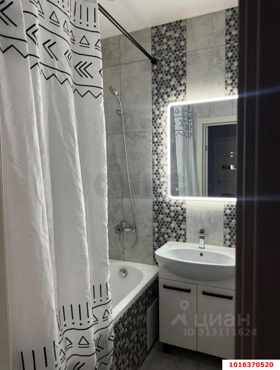 Фото №12: 1-комнатная квартира 40 м² - Краснодар, Прикубанский внутригородской округ, мкр. ЖК Красная Площадь, ул. им. Мурата Ахеджака, 12к4