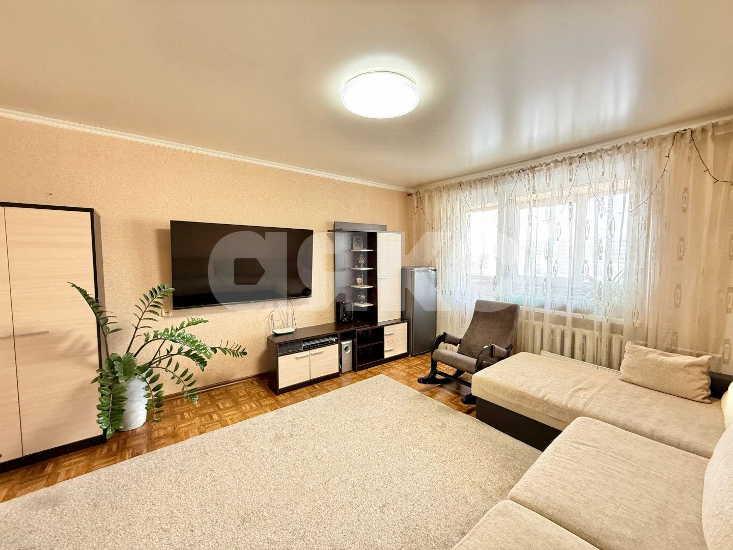 Фото №3: 3-комнатная квартира 60 м² - Нижнекамск, мкр. 17-й, ул. Менделеева, 34