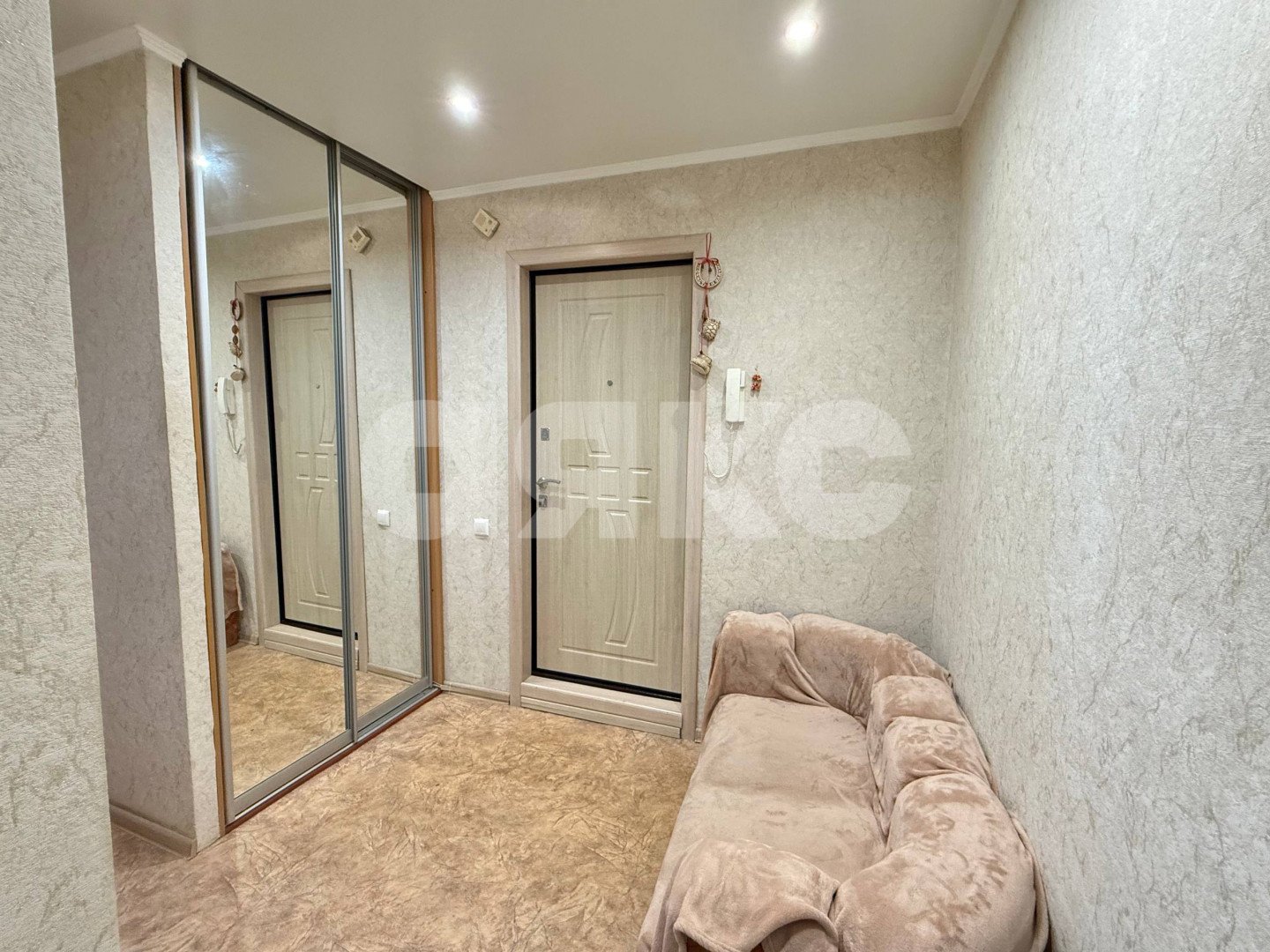 Фото №8: 3-комнатная квартира 60 м² - Нижнекамск, мкр. 17-й, ул. Менделеева, 34