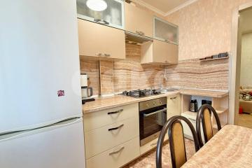 Фото №2: 3-комнатная квартира 60 м² - Нижнекамск, мкр. 17-й, ул. Менделеева, 34