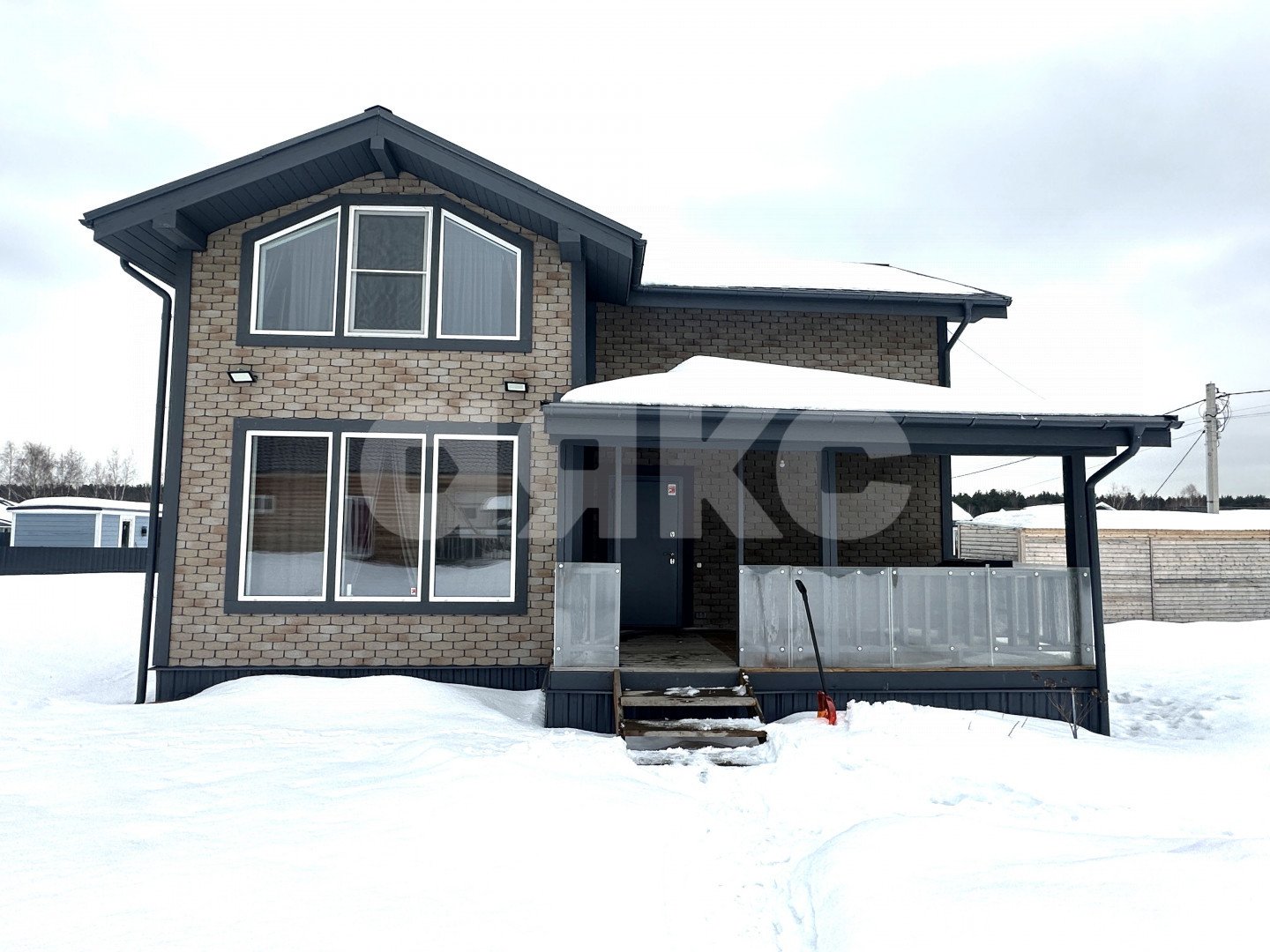 Фото №1: Дом 143 м² + 13.5 сот. - Бисерово, ул. Победы, 82