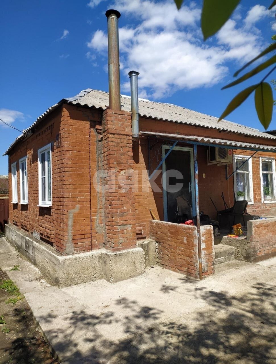 Фото №1: Дом 75 м² + 18 сот. - Новокубанск, ул. Калинина