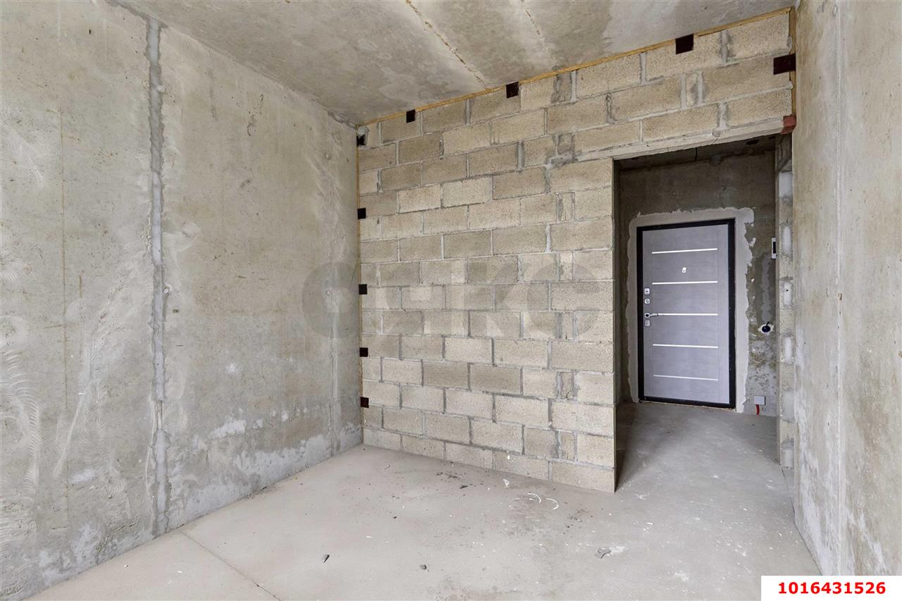 Фото №8: 1-комнатная квартира 34 м² - Краснодар, Карасунский внутригородской округ, Камвольно-суконный Комбинат, мкр. ЖК Урал, ул. Уральская, 87/7