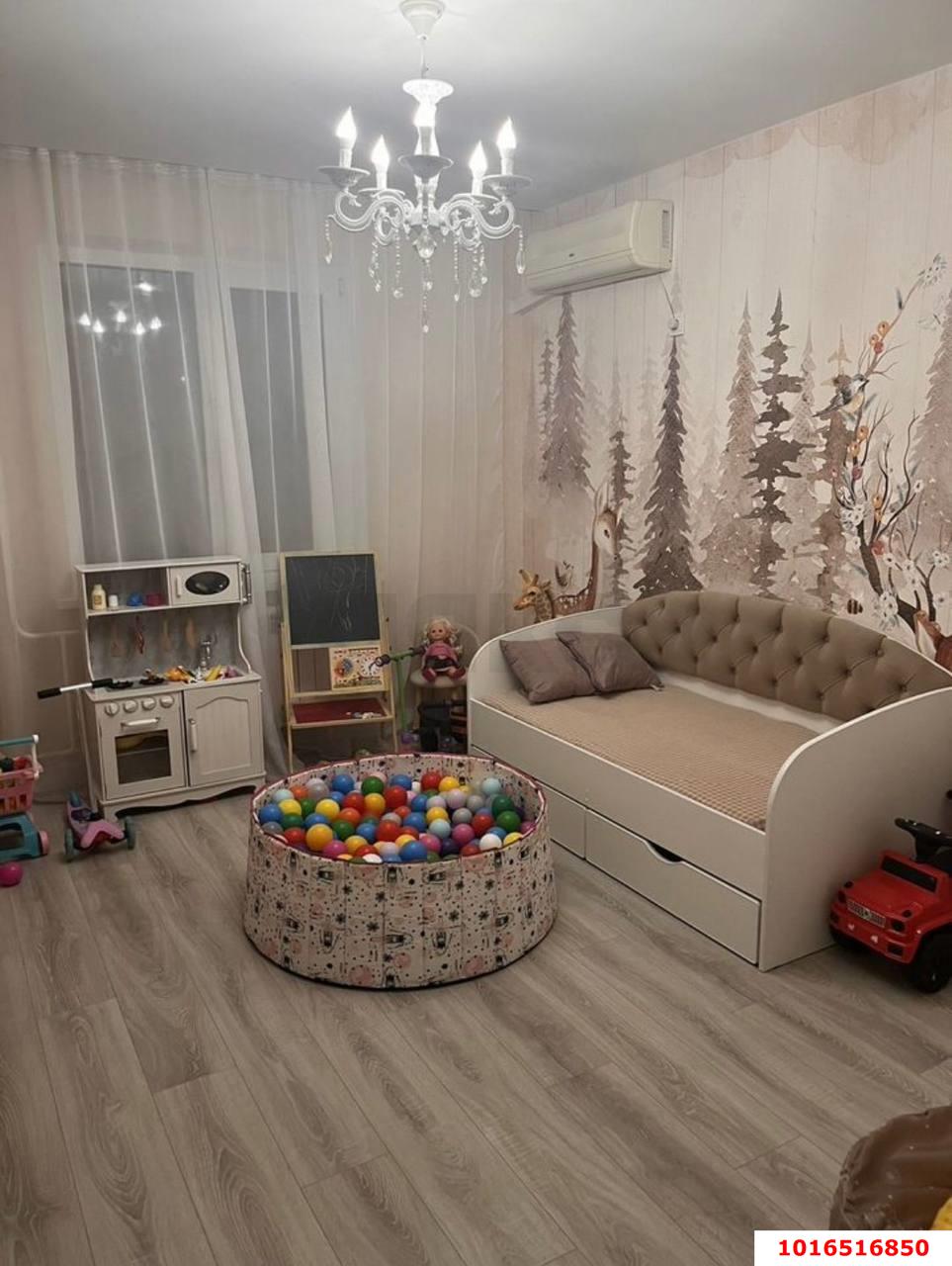 Фото №1: 3-комнатная квартира 75 м² - Краснодар, Западный внутригородской округ, мкр. Юбилейный, пр-кт Чекистов, 31