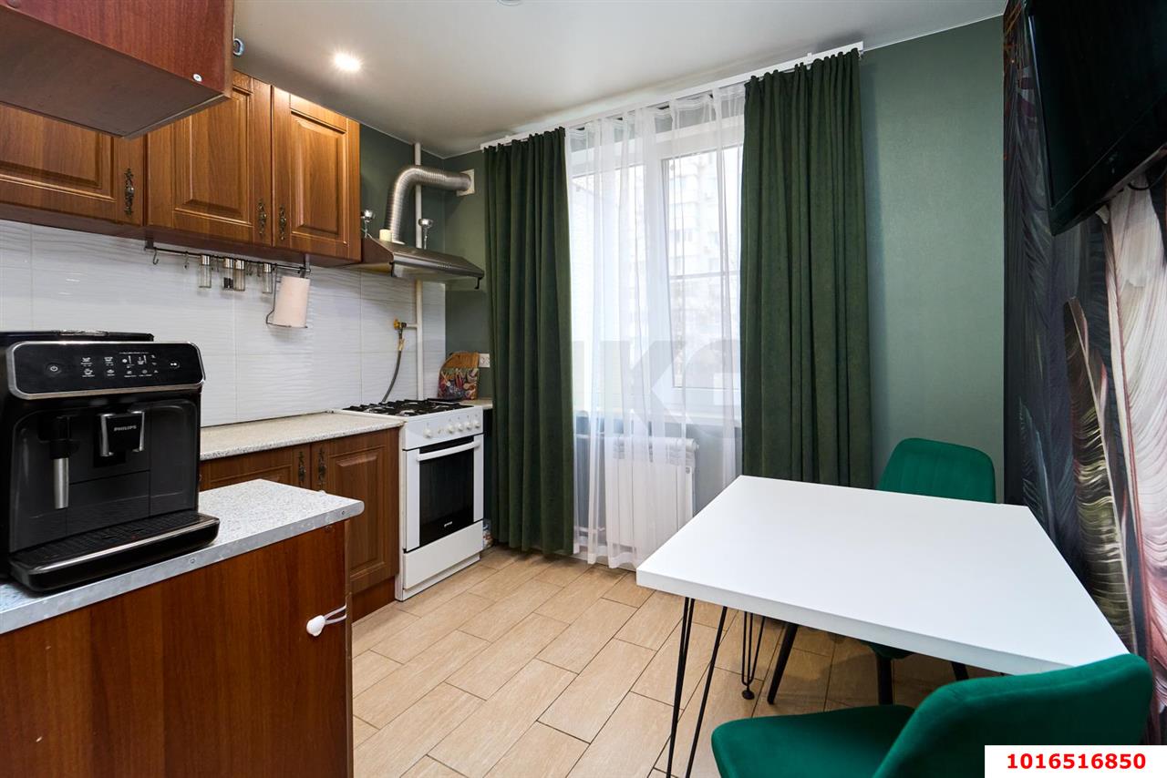 Фото №1: 3-комнатная квартира 75 м² - Краснодар, Западный внутригородской округ, мкр. Юбилейный, пр-кт Чекистов, 31