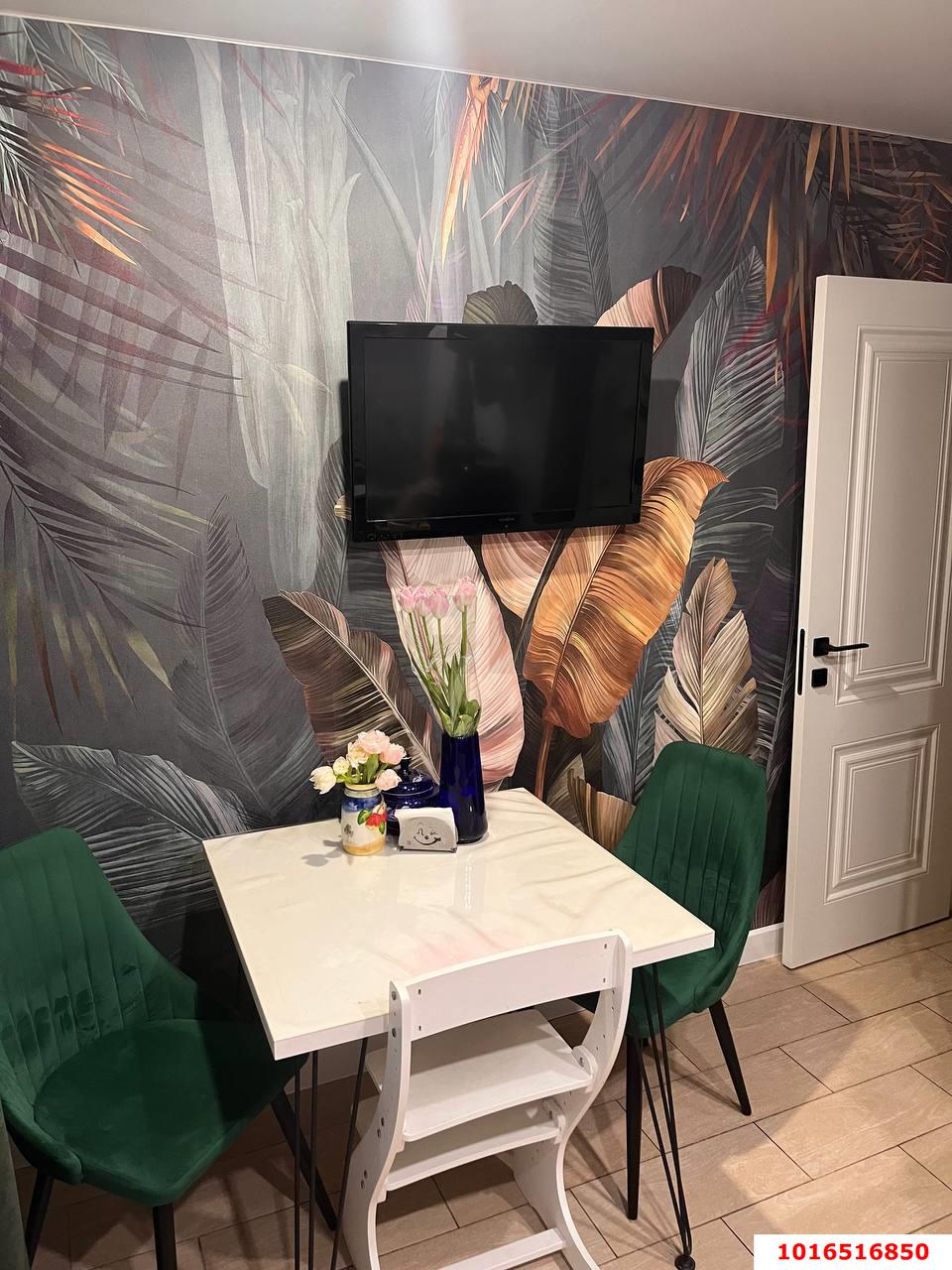 Фото №2: 3-комнатная квартира 75 м² - Краснодар, Западный внутригородской округ, мкр. Юбилейный, пр-кт Чекистов, 31