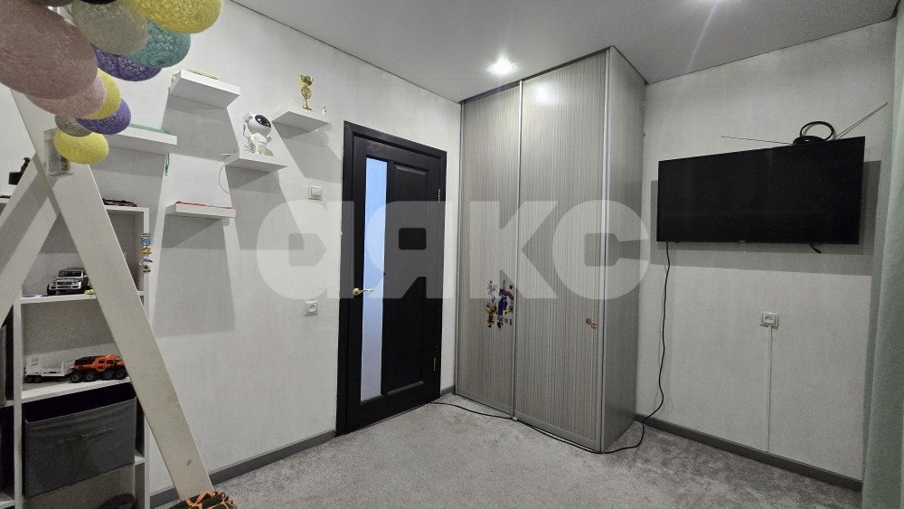 Фото №21: 3-комнатная квартира 64 м² - Нижнекамск, мкр. 21-й, пр-кт Шинников, 56