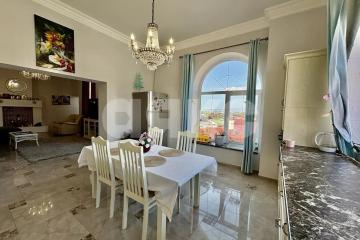 Фото №1: 4-комнатная квартира 142 м² - Геленджик, ул. Новороссийская, 75