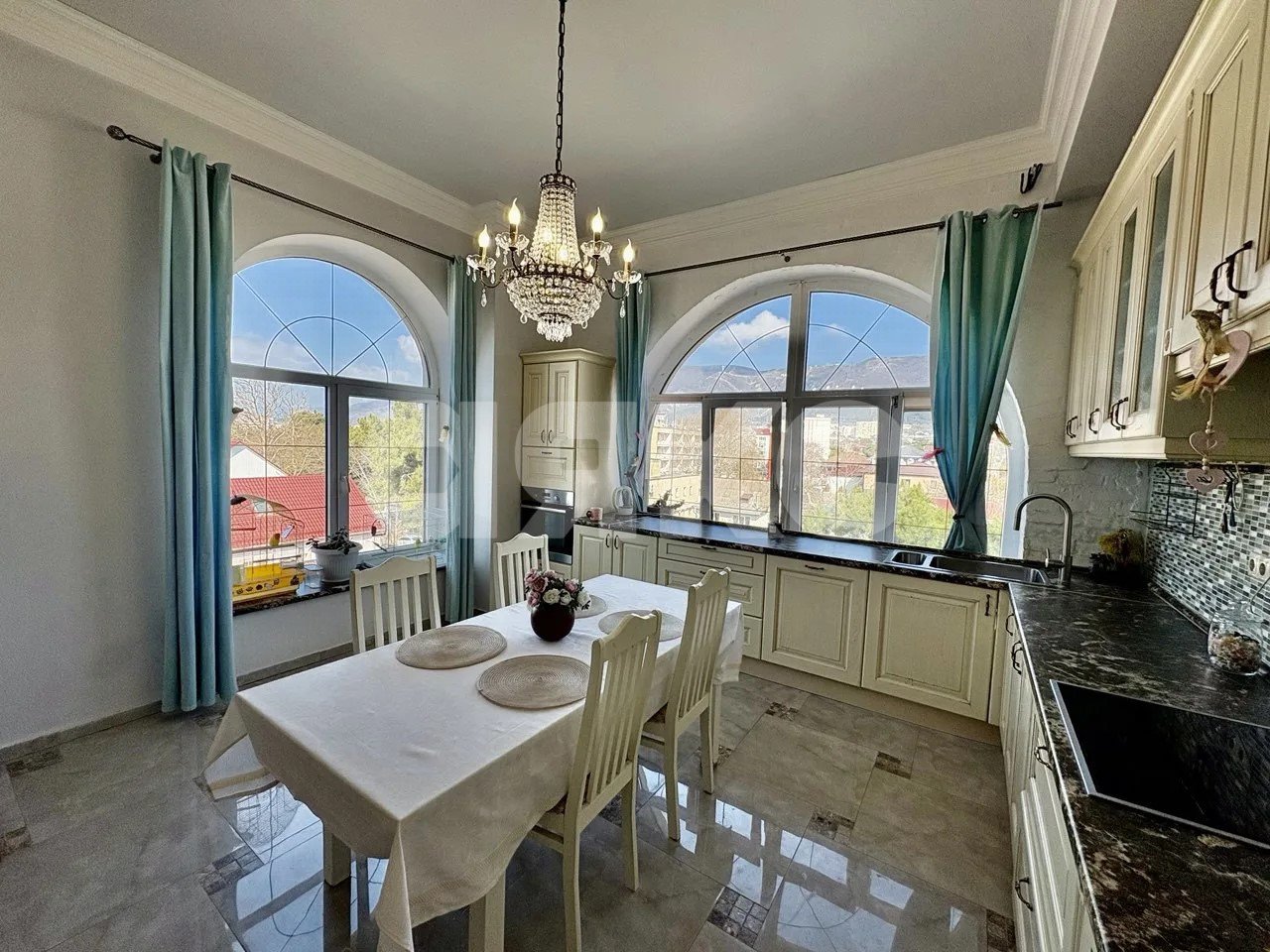 Фото №26: 4-комнатная квартира 142 м² - Геленджик, ул. Новороссийская, 75