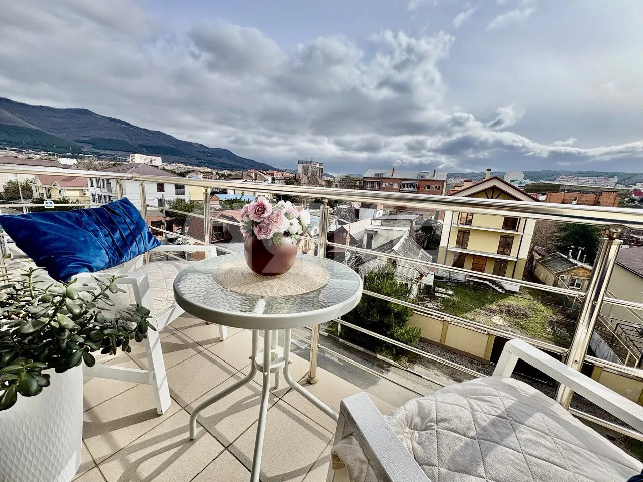 Фото №2: 4-комнатная квартира 142 м² - Геленджик, ул. Новороссийская, 75