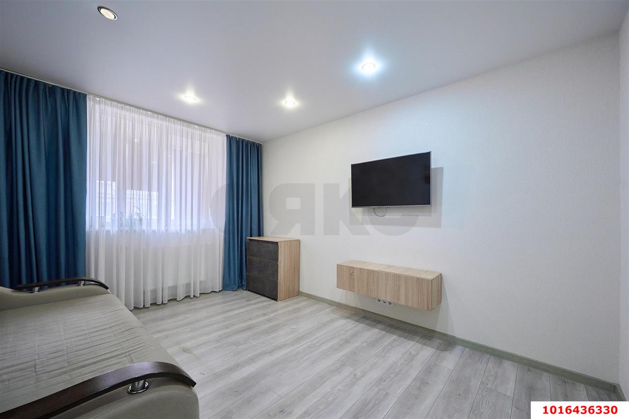 Фото №10: 1-комнатная квартира 37 м² - Краснодар, Прикубанский внутригородской округ, Калинино, имени Петра Метальникова, мкр. ЖК Арбатский, ул. Цезаря Куникова, 18лит4