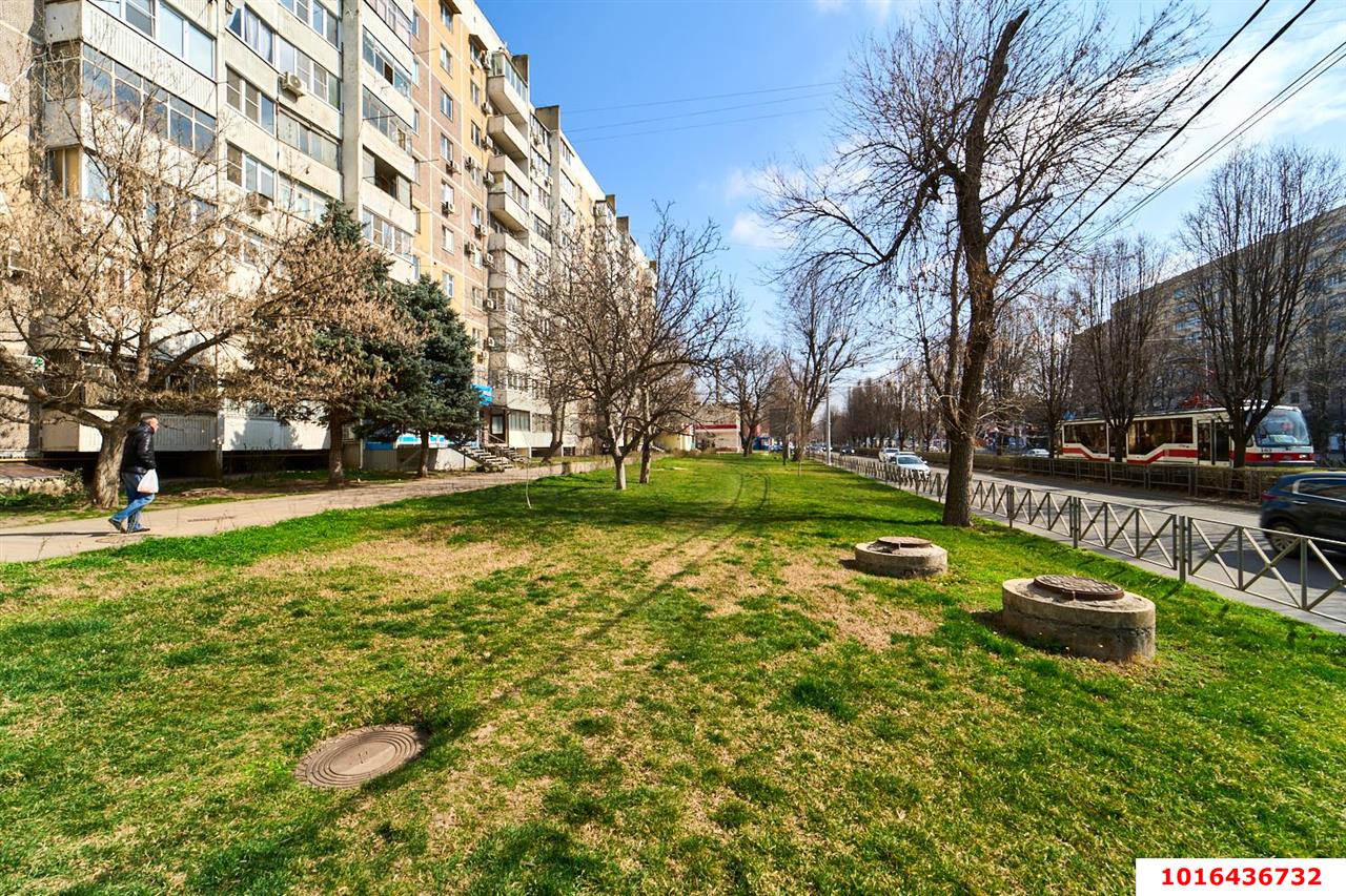 Фото №5: 3-комнатная квартира 76 м² - Краснодар, Черёмушки, Карасунский внутригородской округ, мкр. Центральный внутригородской округ, ул. Ставропольская, 89