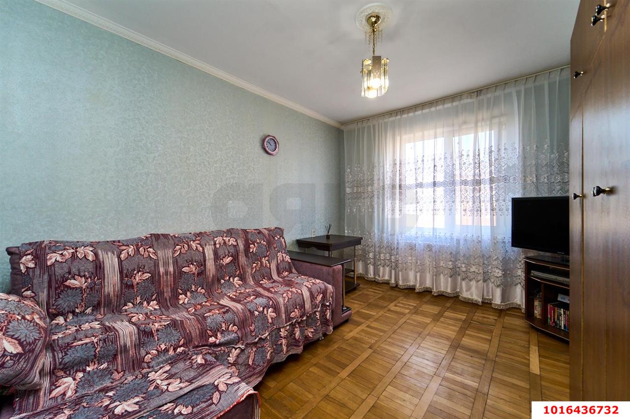 Фото №6: 3-комнатная квартира 76 м² - Краснодар, Черёмушки, Карасунский внутригородской округ, мкр. Центральный внутригородской округ, ул. Ставропольская, 89