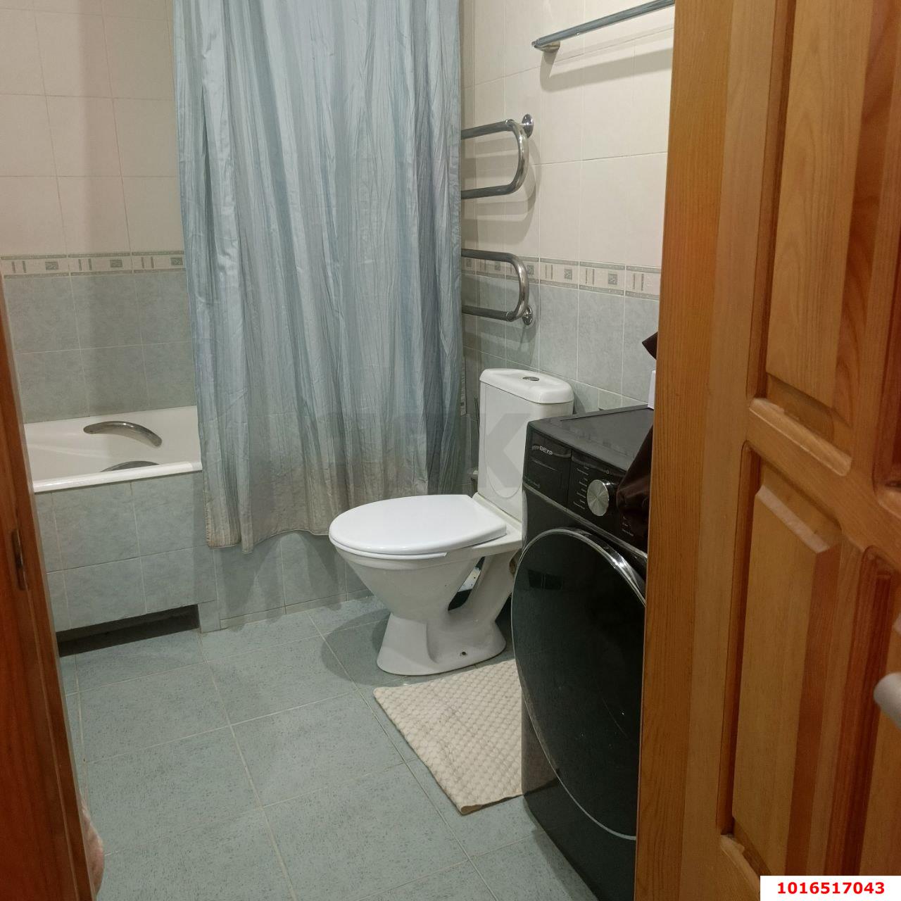 Фото №3: 2-комнатная квартира 77 м² - Краснодар, Западный внутригородской округ, мкр. Юбилейный, пр-кт Чекистов, 33