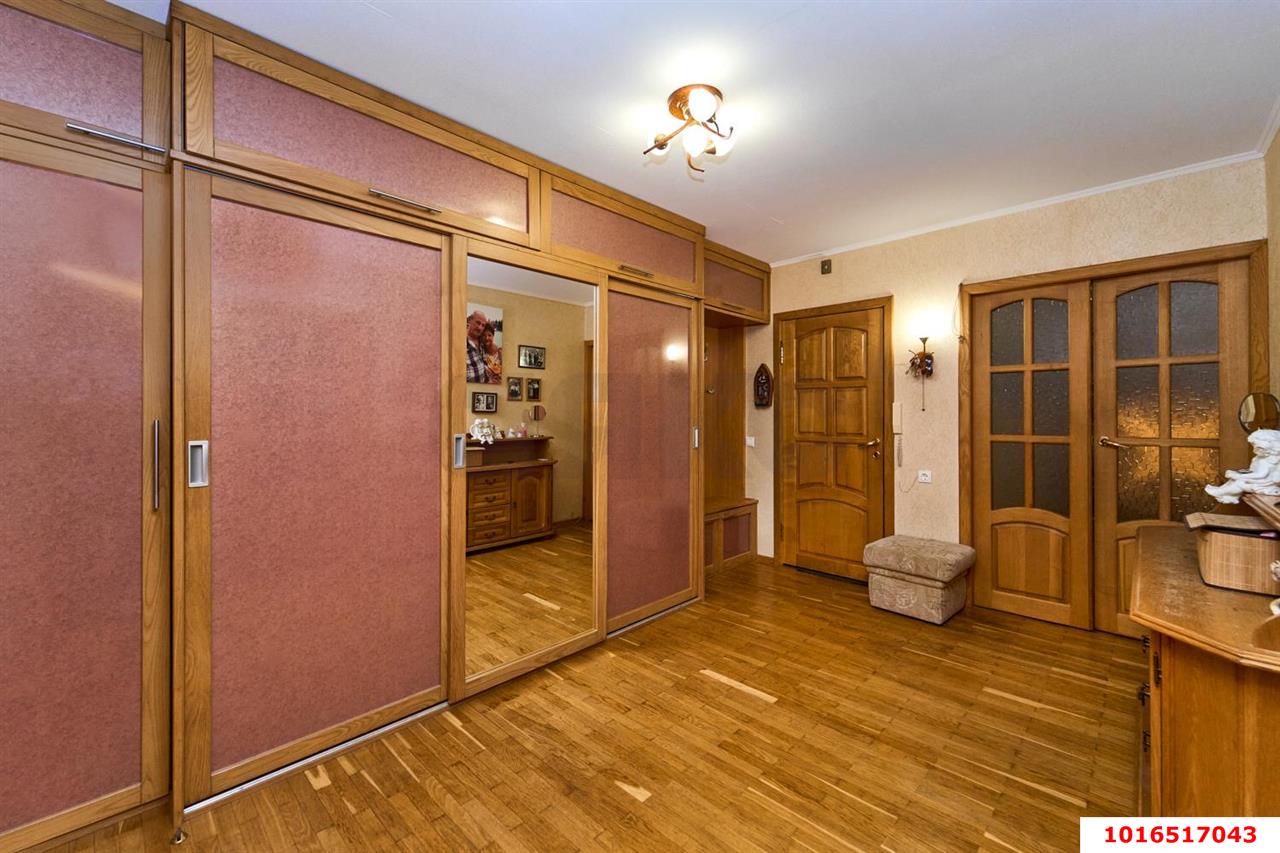 Фото №14: 2-комнатная квартира 77 м² - Краснодар, Западный внутригородской округ, мкр. Юбилейный, пр-кт Чекистов, 33