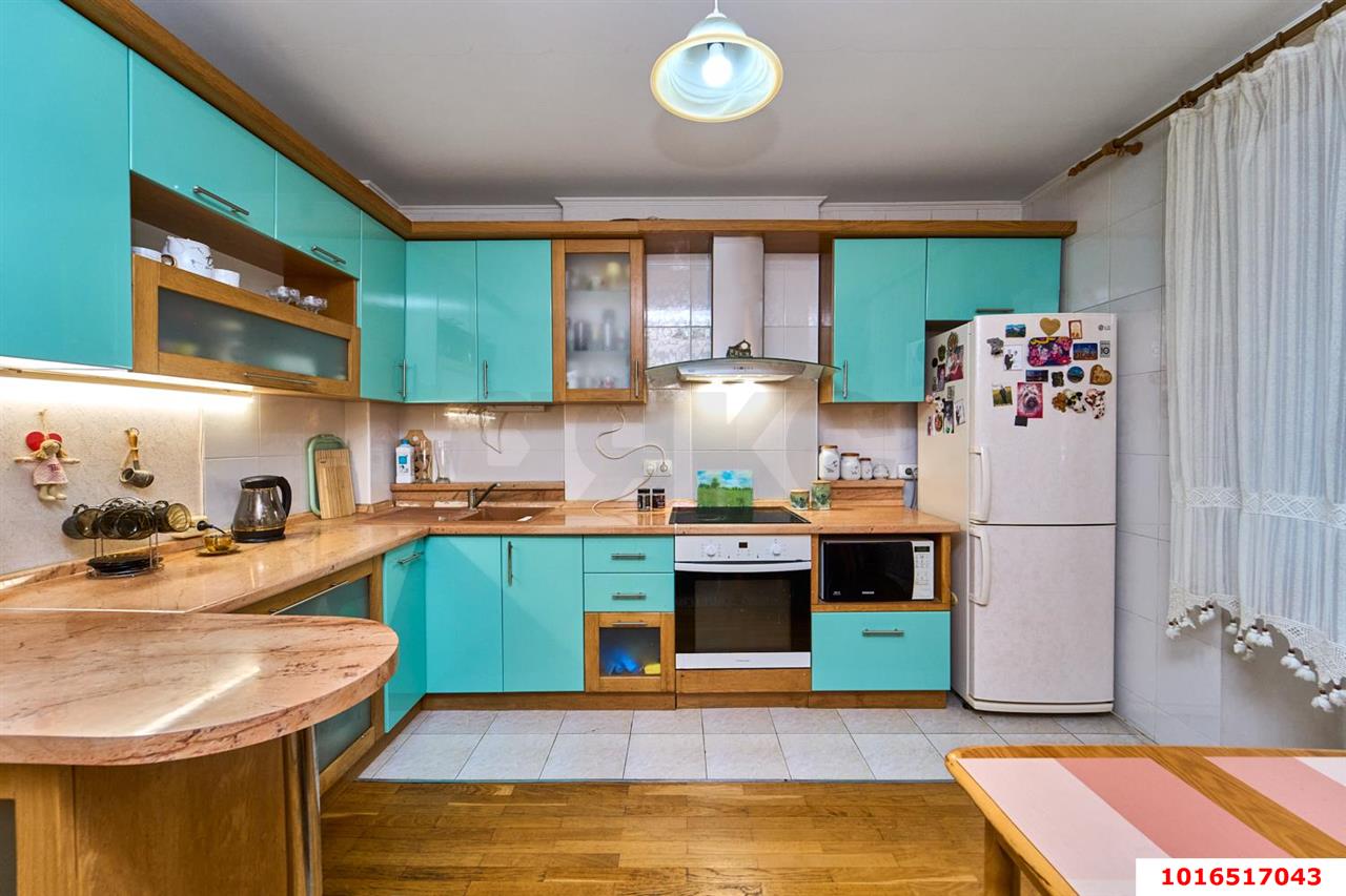 Фото №7: 2-комнатная квартира 77 м² - Краснодар, Западный внутригородской округ, мкр. Юбилейный, пр-кт Чекистов, 33