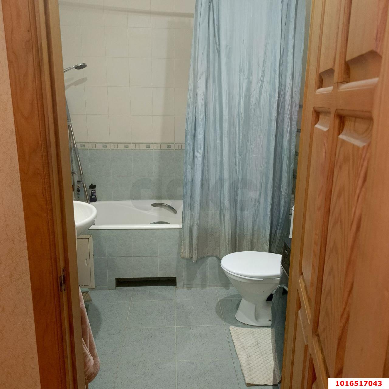 Фото №4: 2-комнатная квартира 77 м² - Краснодар, Западный внутригородской округ, мкр. Юбилейный, пр-кт Чекистов, 33