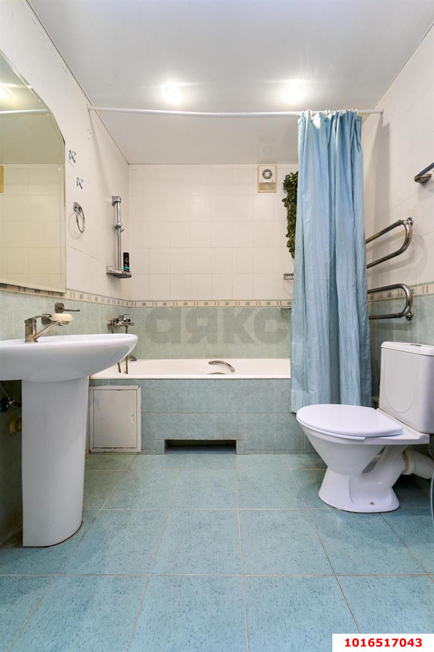 Фото №10: 2-комнатная квартира 77 м² - Краснодар, Западный внутригородской округ, мкр. Юбилейный, пр-кт Чекистов, 33