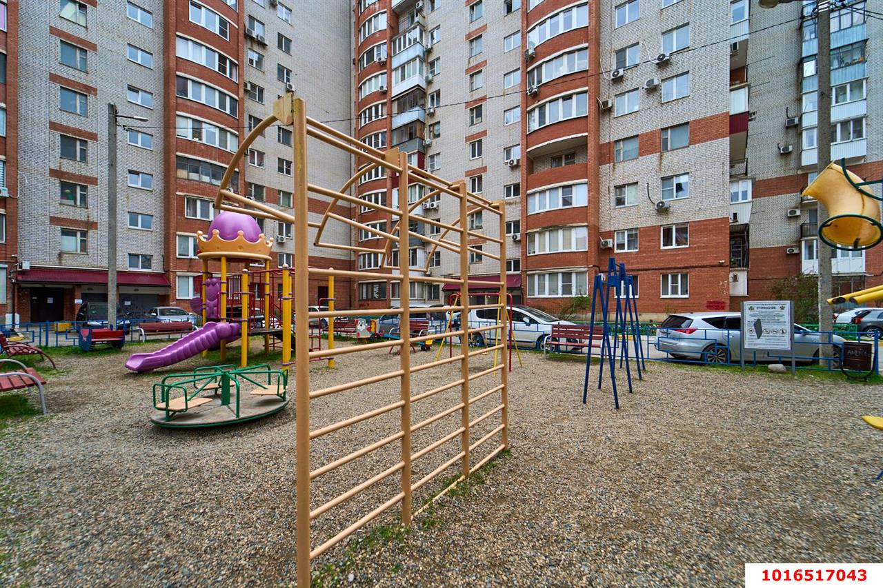 Фото №17: 2-комнатная квартира 77 м² - Краснодар, Западный внутригородской округ, мкр. Юбилейный, пр-кт Чекистов, 33