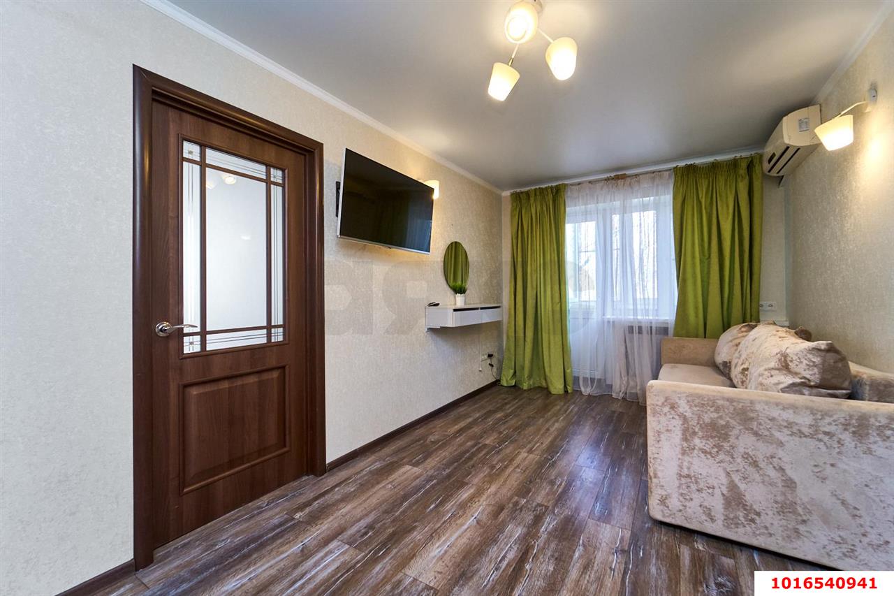 Фото №1: 2-комнатная квартира 42 м² - Краснодар, Карасунский внутригородской округ, мкр. Черёмушки, ул. Ставропольская, 125/2