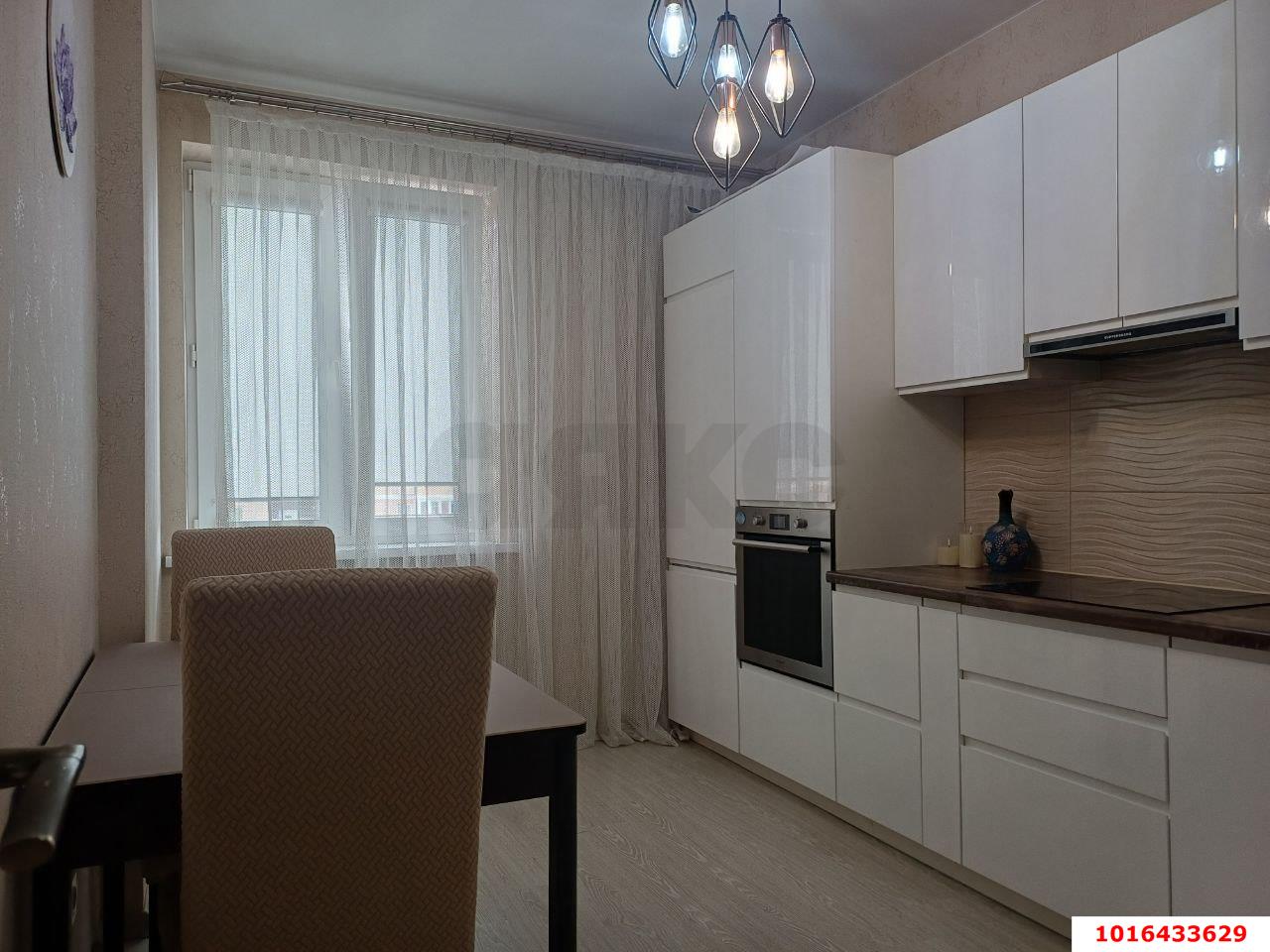 Фото №1: 1-комнатная квартира 39 м² - Краснодар, Прикубанский внутригородской округ, мкр. ЖК Мечта, ул. имени Героя Георгия Бочарникова