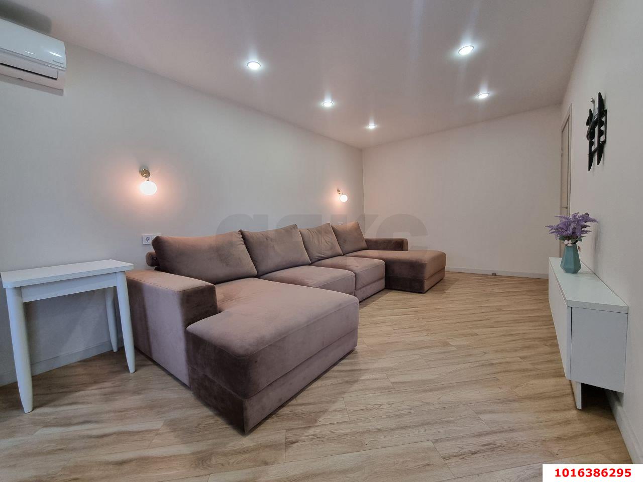 Фото №2: 3-комнатная квартира 63 м² - Краснодар, Карасунский внутригородской округ, Центральный внутригородской округ, мкр. Черёмушки, ул. Селезнёва, 92