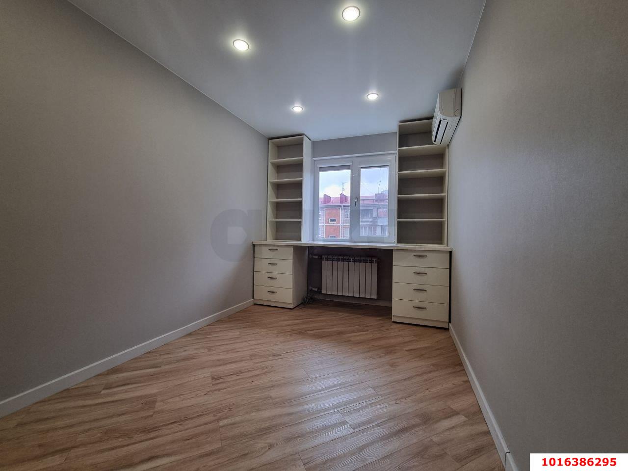 Фото №8: 3-комнатная квартира 63 м² - Краснодар, Карасунский внутригородской округ, Центральный внутригородской округ, мкр. Черёмушки, ул. Селезнёва, 92