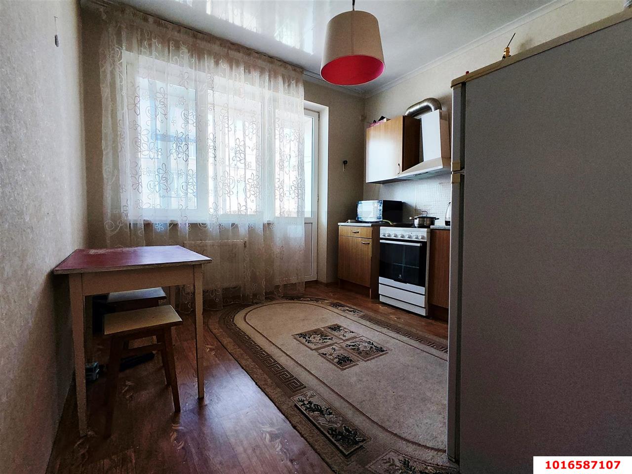 Фото №2: 1-комнатная квартира 45 м² - Краснодар, Прикубанский внутригородской округ, мкр. Сады Калинина, ул. Семёновская, 39