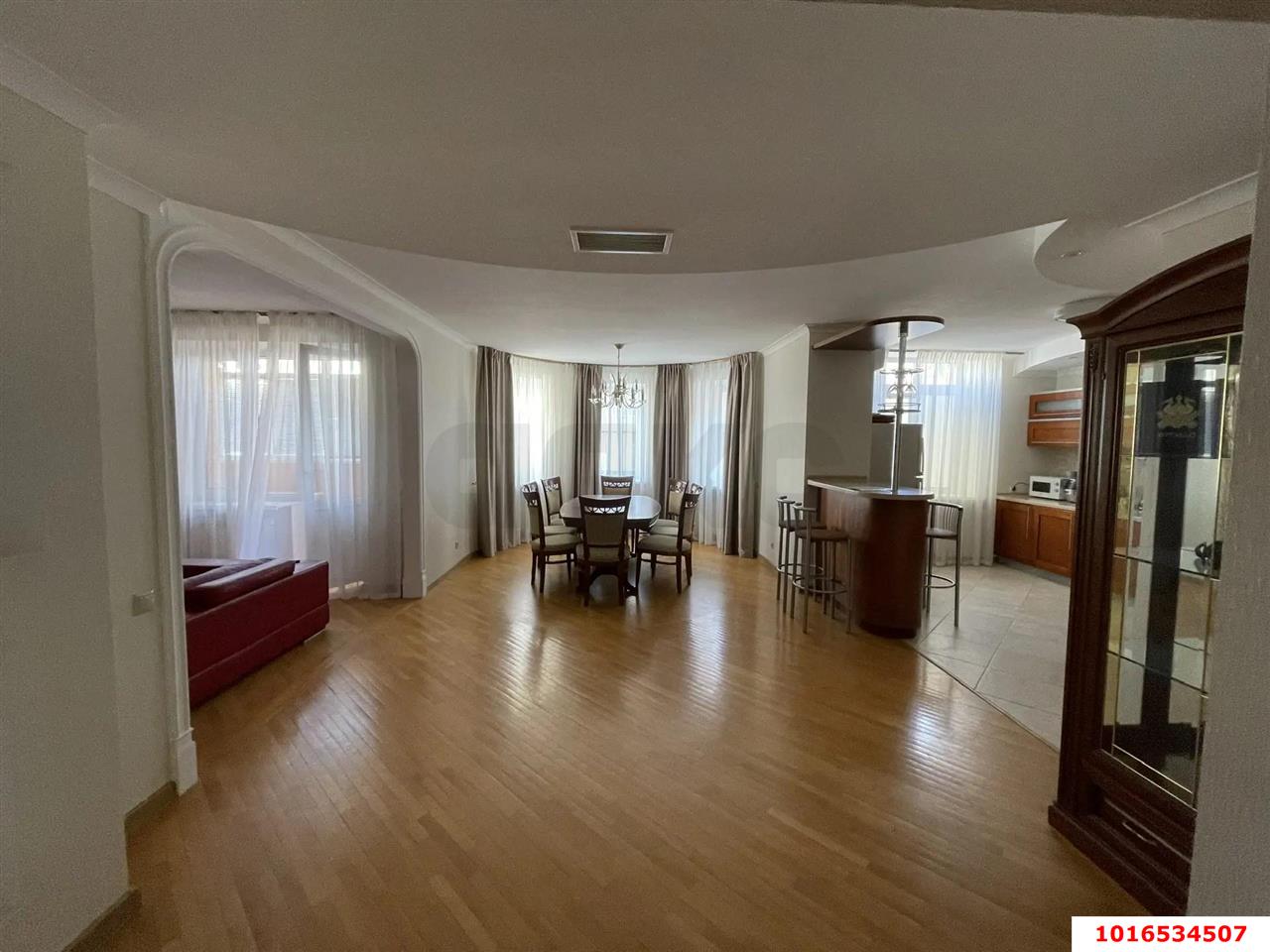 Фото №3: 5+-комнатная квартира 200 м² - Краснодар, Прикубанский внутригородской округ, Отделение № 1 совхоза Солнечный, мкр. Фестивальный, ул. Атарбекова, 5