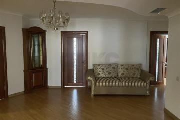 Фото №1: 5+-комнатная квартира 200 м² - Краснодар, мкр. Фестивальный, ул. Атарбекова, 5