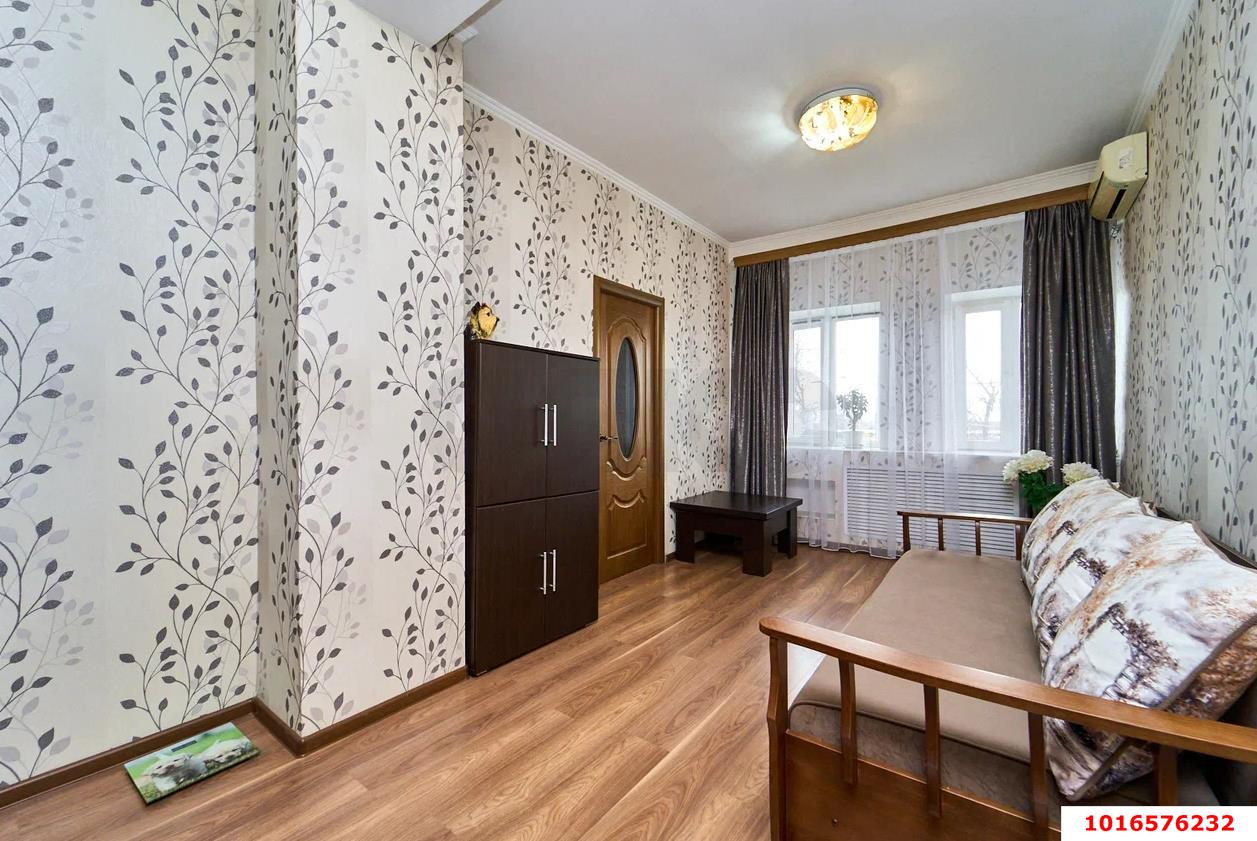 Фото №1: 2-комнатная квартира 37 м² - Краснодар, Прикубанский внутригородской округ, мкр. имени Н.И. Вавилова, ул. Вавилова, 18/2