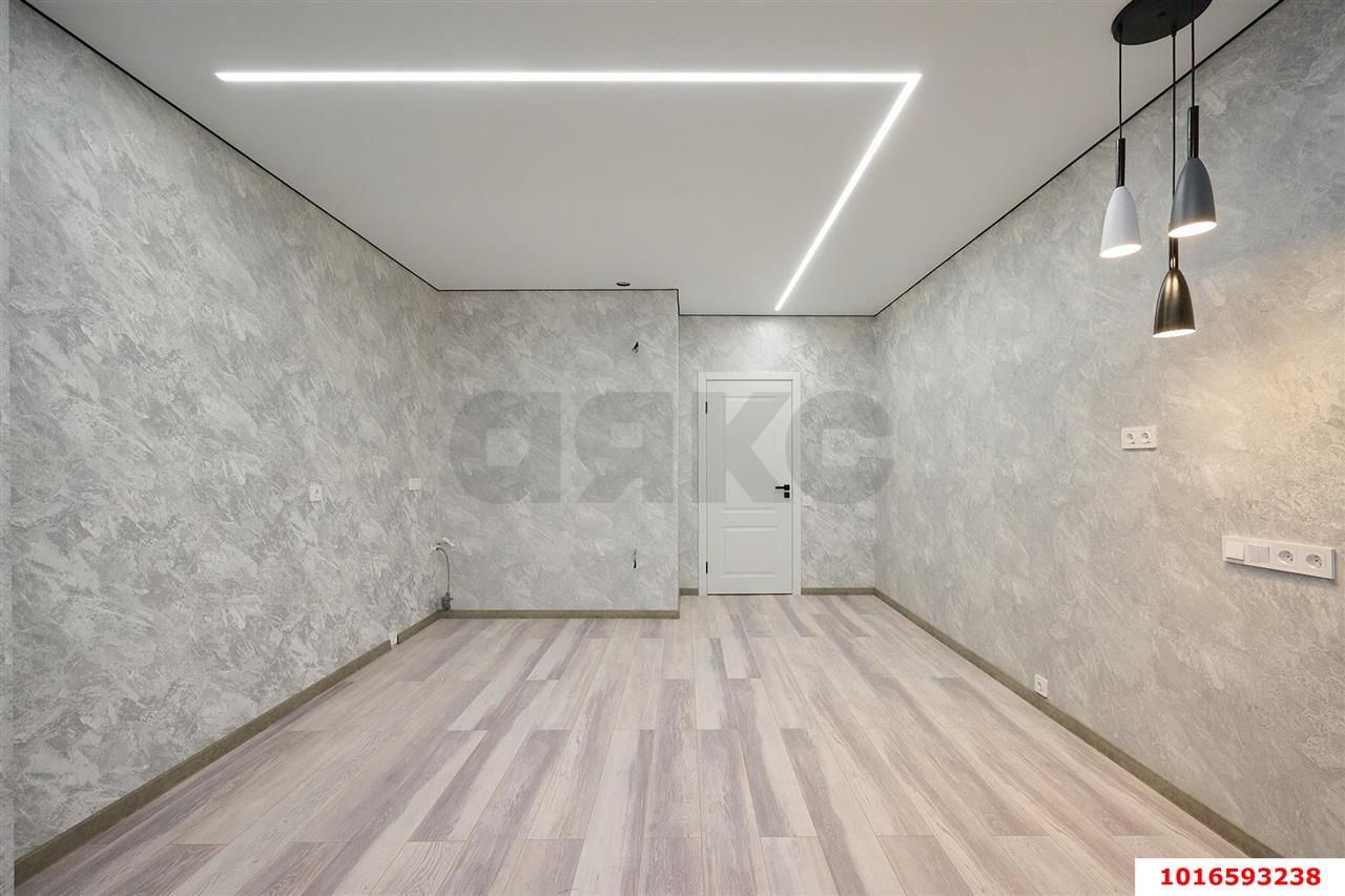 Фото №6: Студия <span class="whitespace-nowrap">21 м²</span>, <span class="whitespace-nowrap">9/23 эт.</span> - Краснодар, Карасунский внутригородской округ, Камвольно-суконный Комбинат, мкр. ЖК Урал, ул. Уральская, 87/7