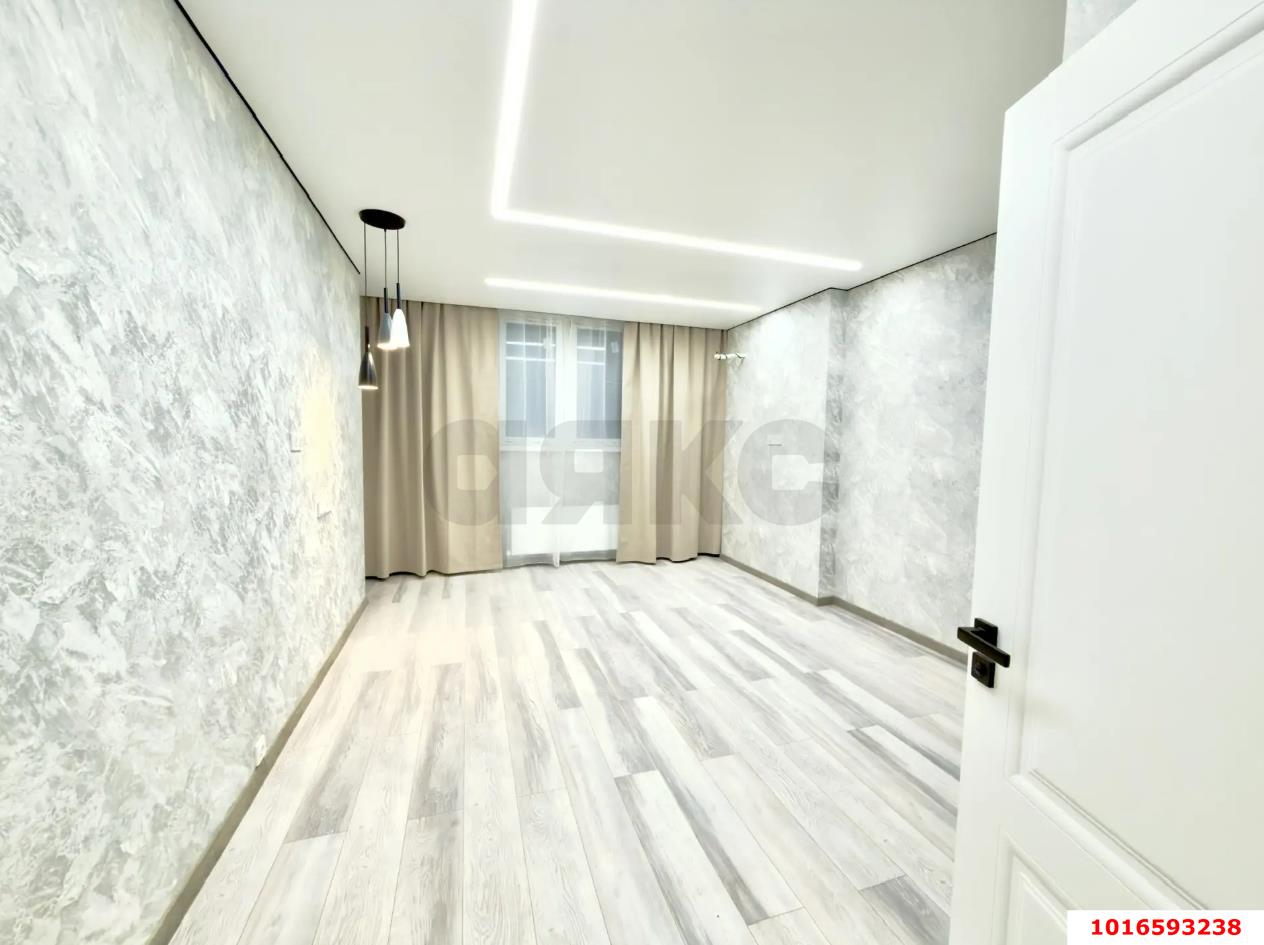 Фото №2: Студия 21 м² - Краснодар, ЖК Урал, Карасунский внутригородской округ, Камвольно-суконный Комбинат, мкр. жилой комплекс Ural, ул. Уральская, 87/7