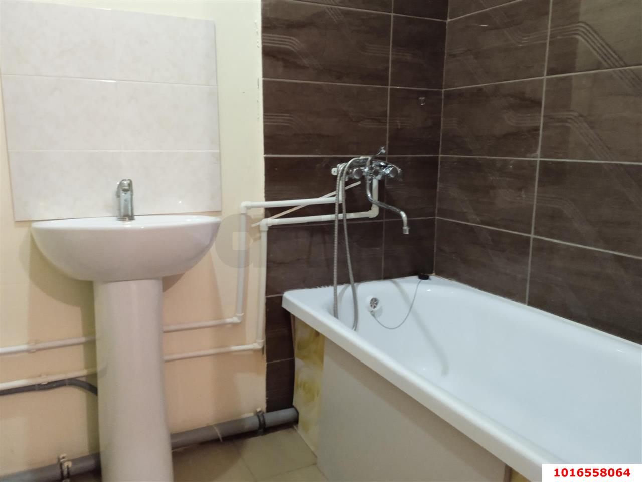 Фото №14: 3-комнатная квартира 64 м² - Черноморский, ул. Суворова, 3